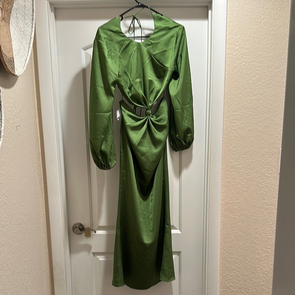Elegant Green Long Sleeve Dress